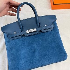 Meet your Posher, Sylvi